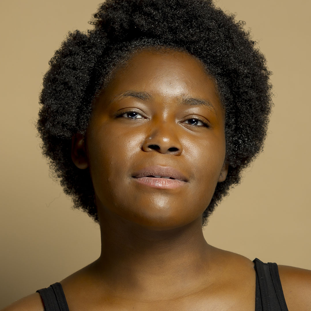  Joysoline Ivory-Smith